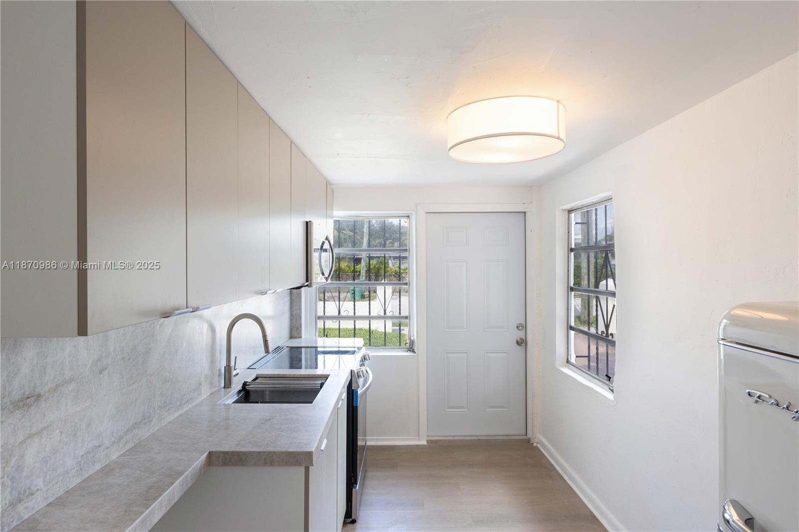   /  1496 sq. ft. $ 2025-09-02 0 Photo