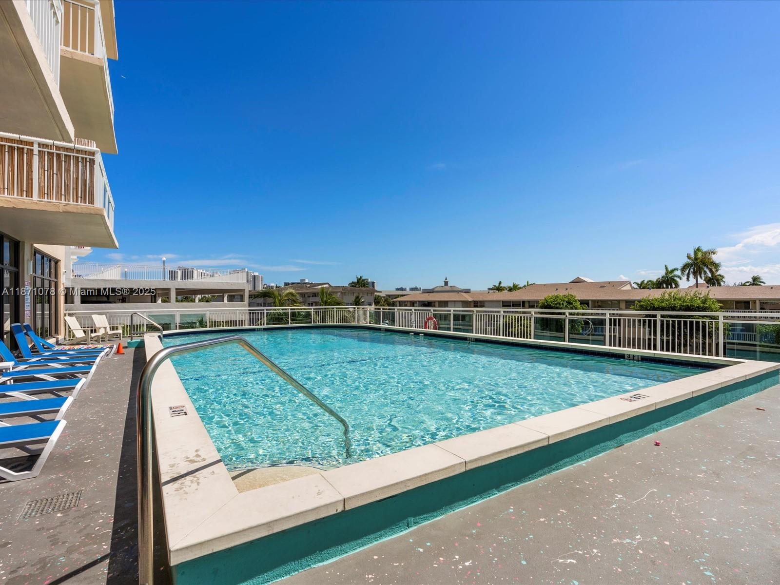 Photo of 437 Golden Isles Dr  #9H, Hallandale Beach, Florida, 33009 - 