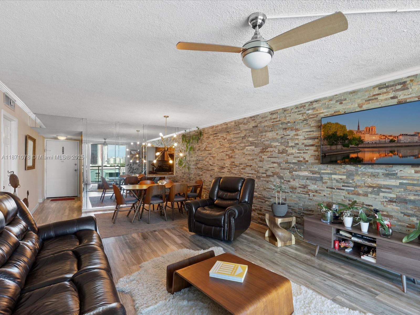 Photo of 437 Golden Isles Dr  #9H, Hallandale Beach, Florida, 33009 - 