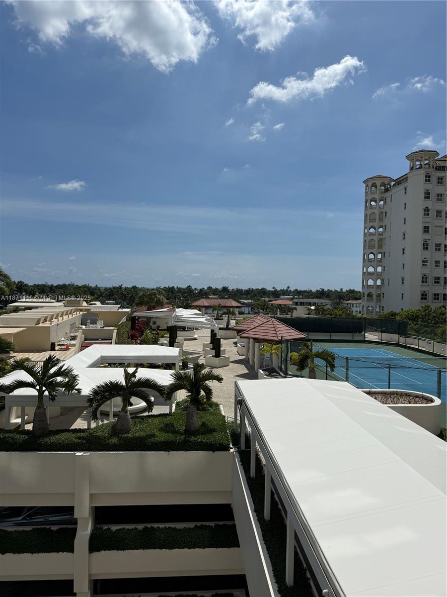 Photo of 20185 Country Club Dr  #510, Aventura, Florida, 33180 - 