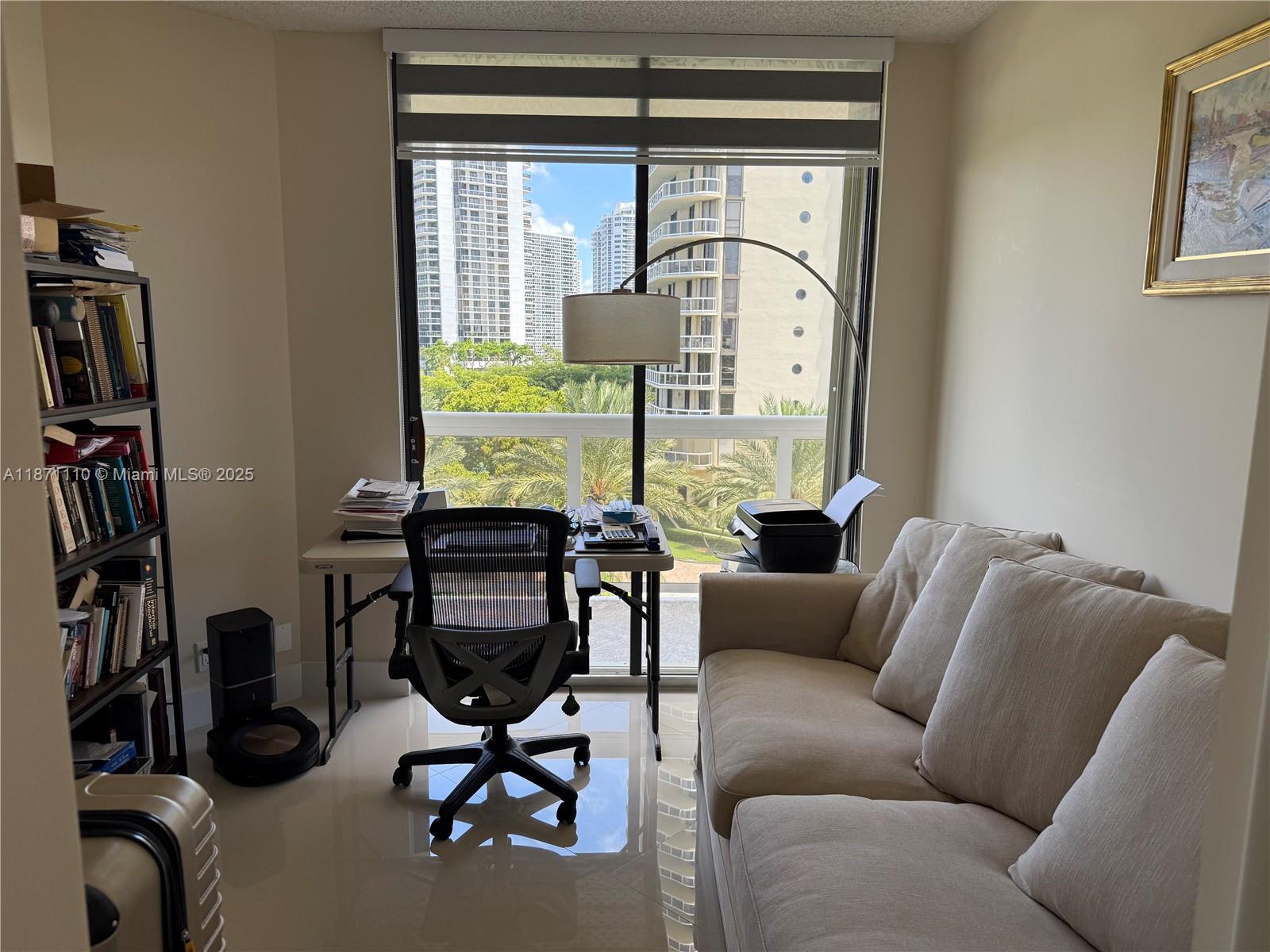 Photo of 20185 Country Club Dr  #510, Aventura, Florida, 33180 - 