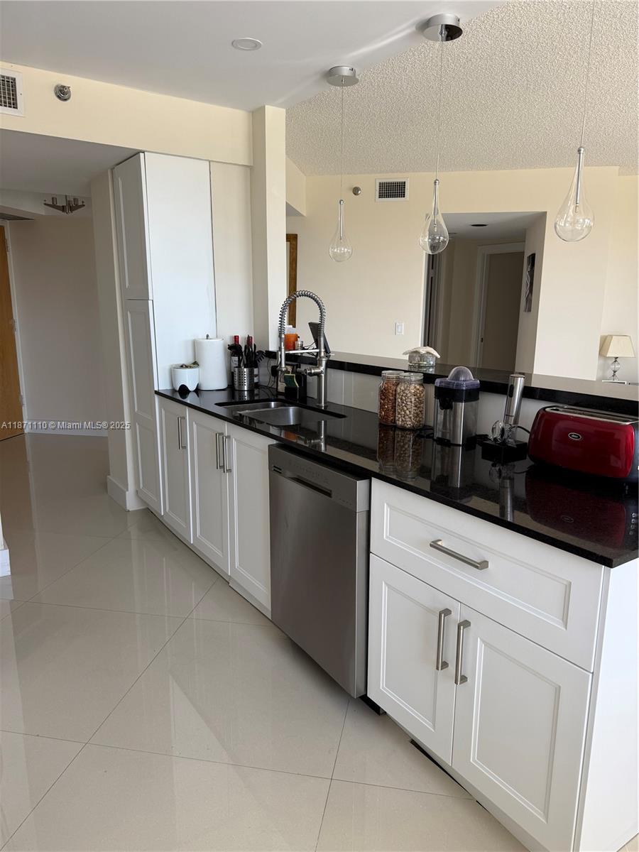 Photo of 20185 Country Club Dr  #510, Aventura, Florida, 33180 - 
