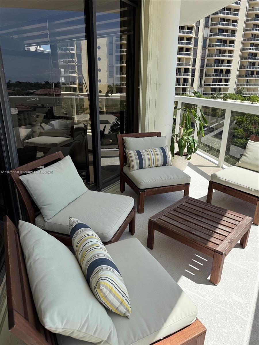 Photo of 20185 Country Club Dr  #510, Aventura, Florida, 33180 - 