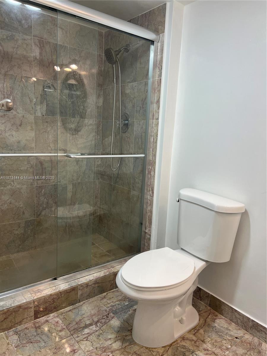 Photo of 20335 Country Club Dr  #302, Aventura, Florida, 33180 - 