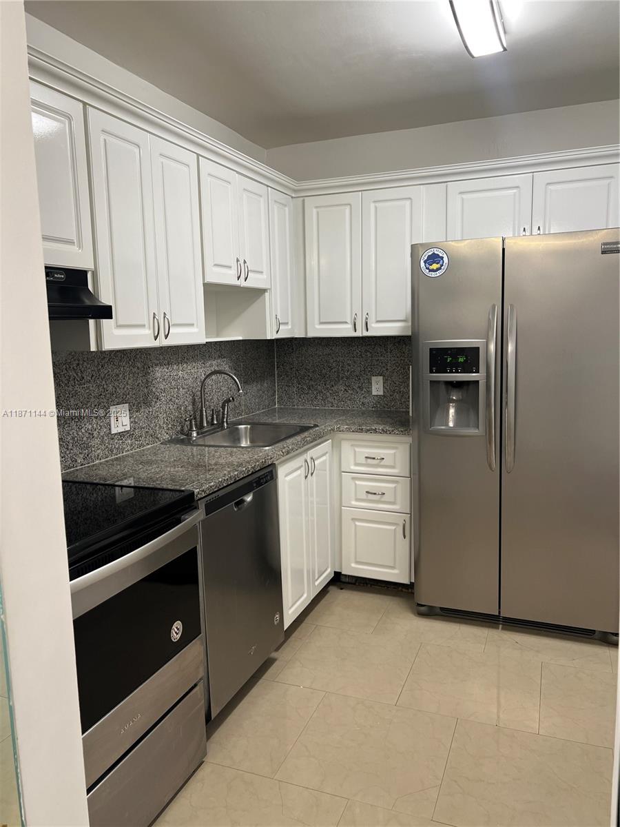 Photo of 20335 Country Club Dr #302, Aventura, Florida, 33180 -