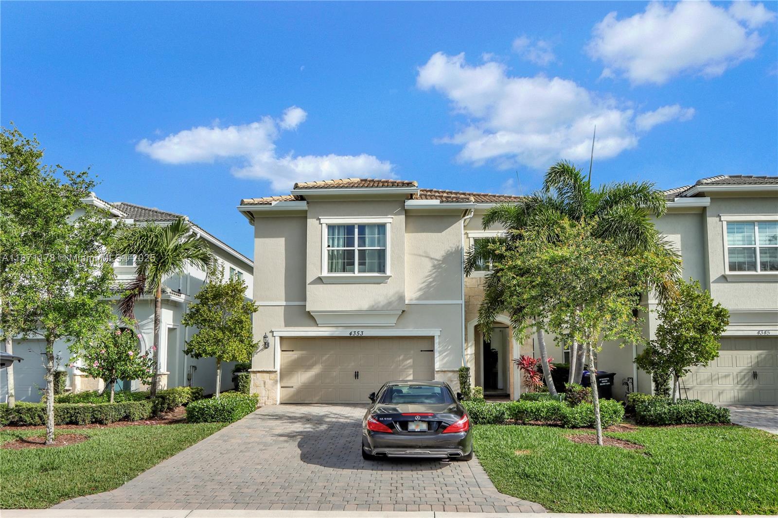 See details 4 / 3 2423 sq. ft. $ 2025-09-03 0 Photo