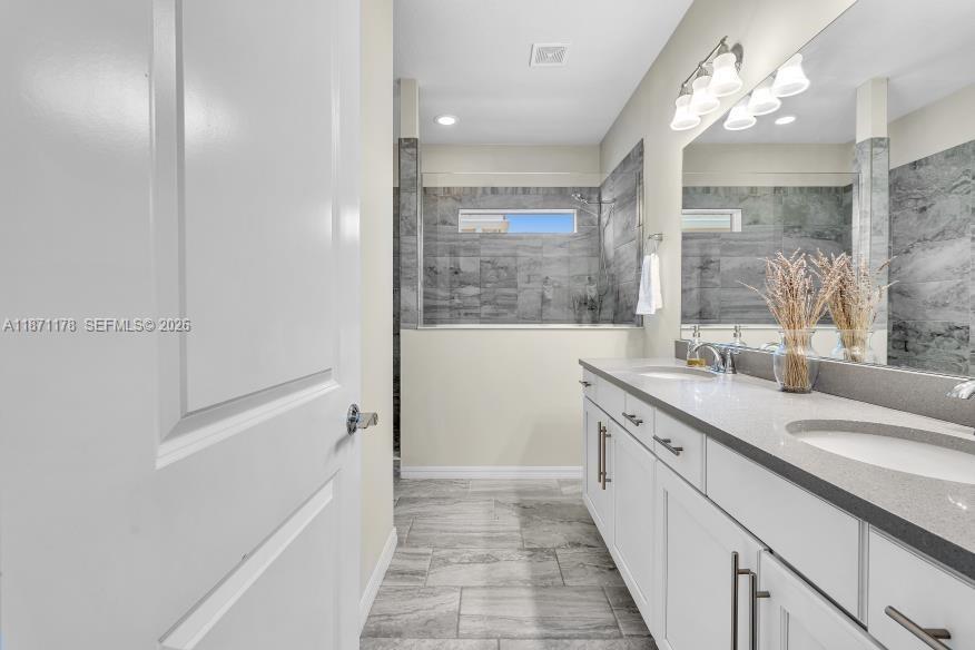 4353 4 / 3 2423 sq. ft. $ 2026-06-11 0 foto