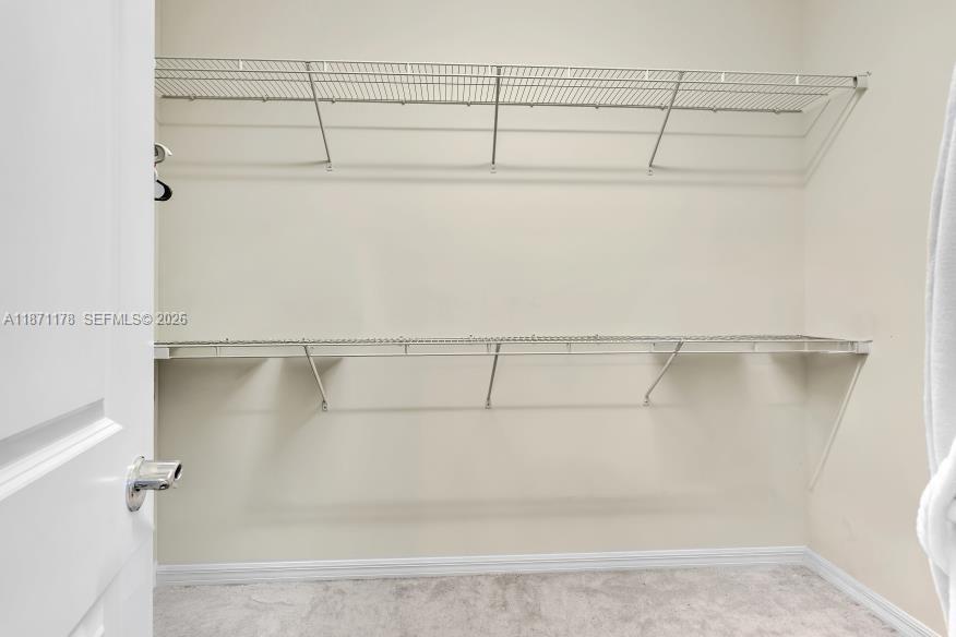 4353 4 / 3 2423 sq. ft. $ 2026-06-11 0 foto