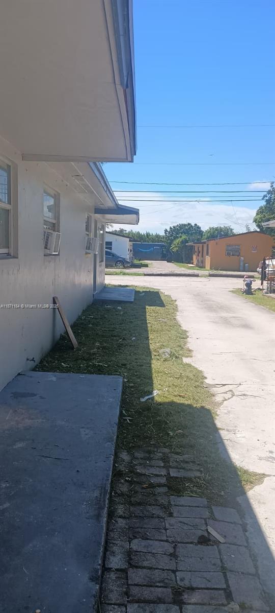 See details / 1566 sq. ft. $ 2025-09-03 0 Photo