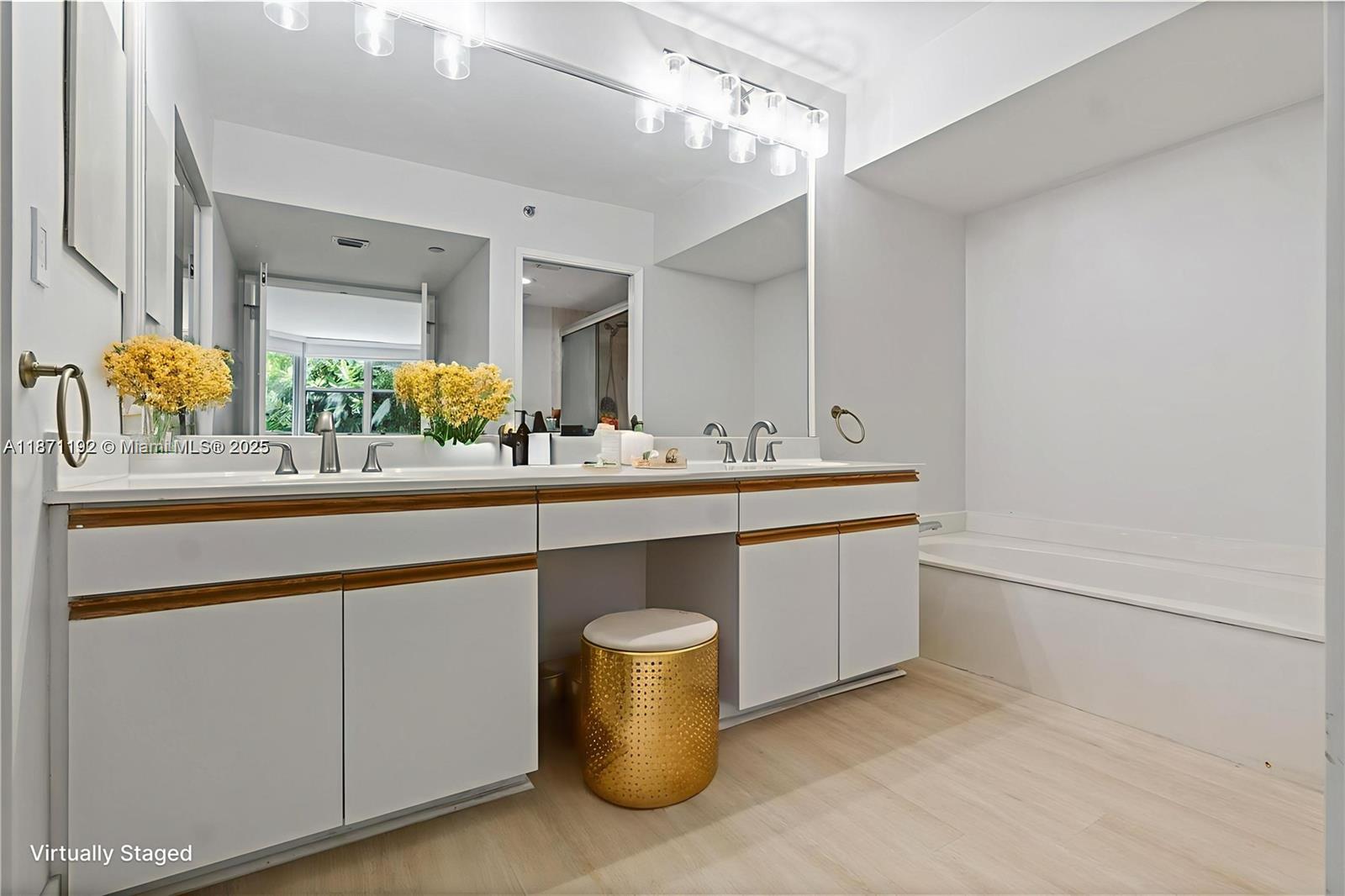 Photo of 3600 Mystic Pointe Dr  #215, Aventura, Florida, 33180 - 