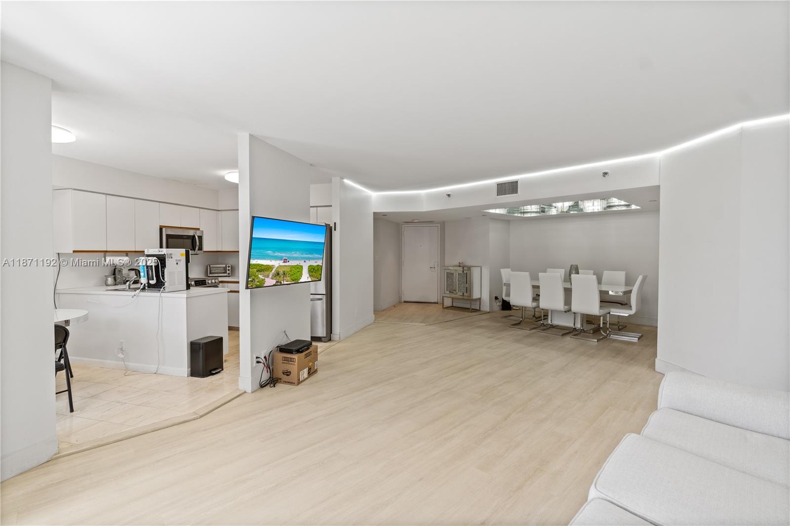 Photo of 3600 Mystic Pointe Dr #215, Aventura, Florida, 33180 -