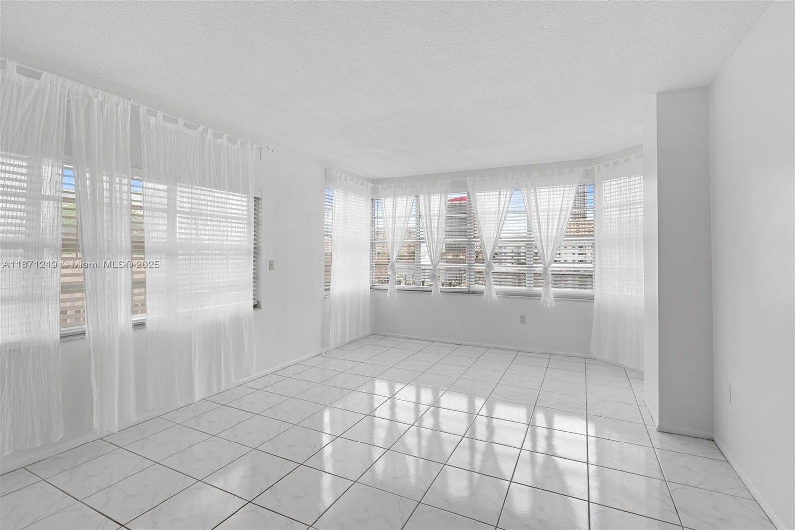 MS 2 / 2 1275 sq. ft. $ 2025-09-27 0 Photo
