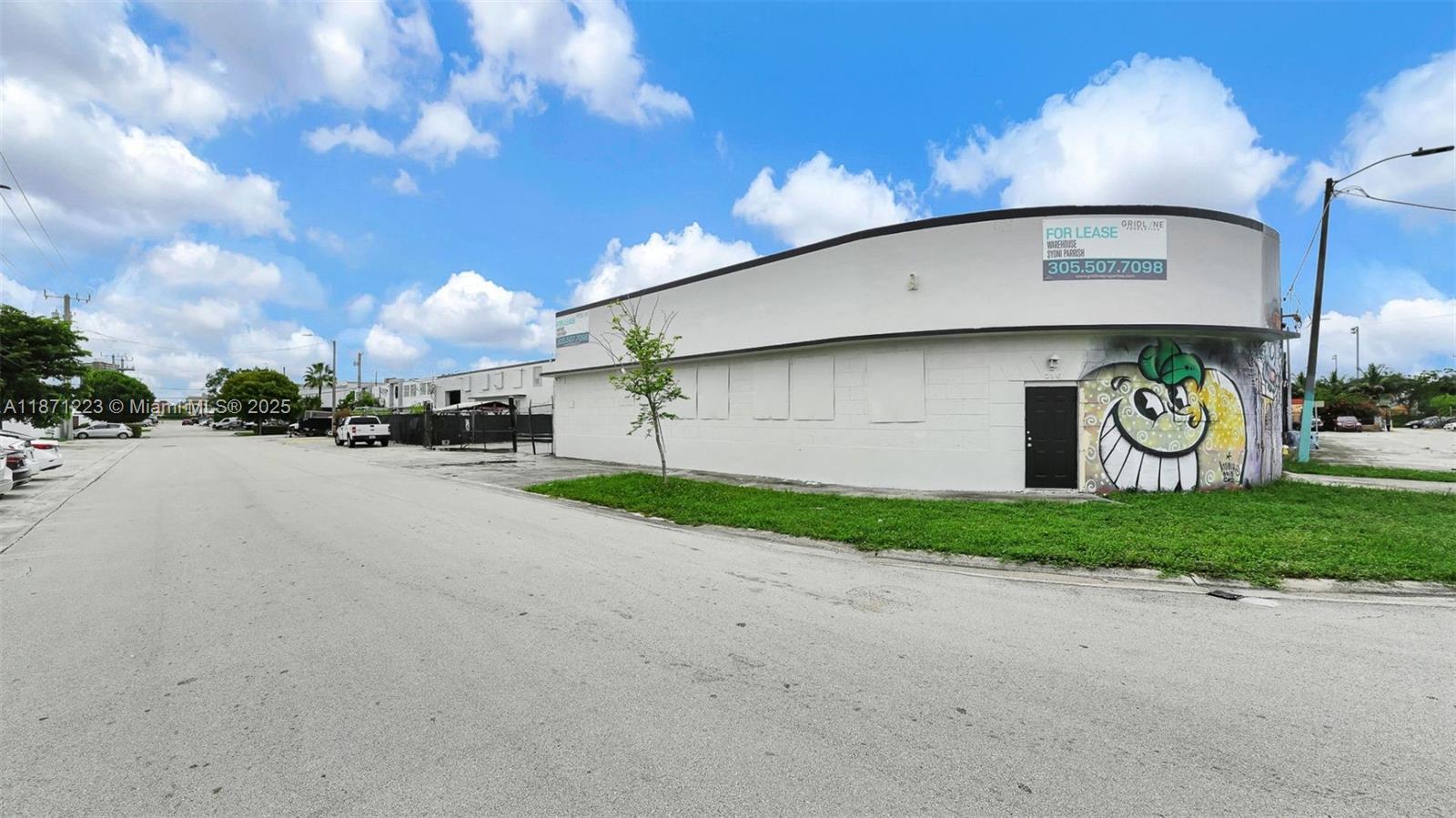 See details / sq. ft. $ 2025-09-03 0 Photo