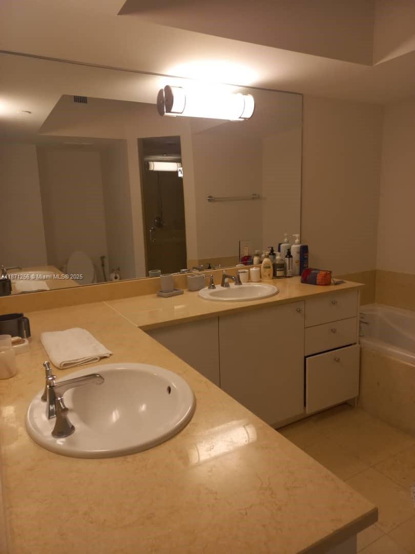 Photo of 20000 Country Club Dr  #1212, Aventura, Florida, 33180 - 