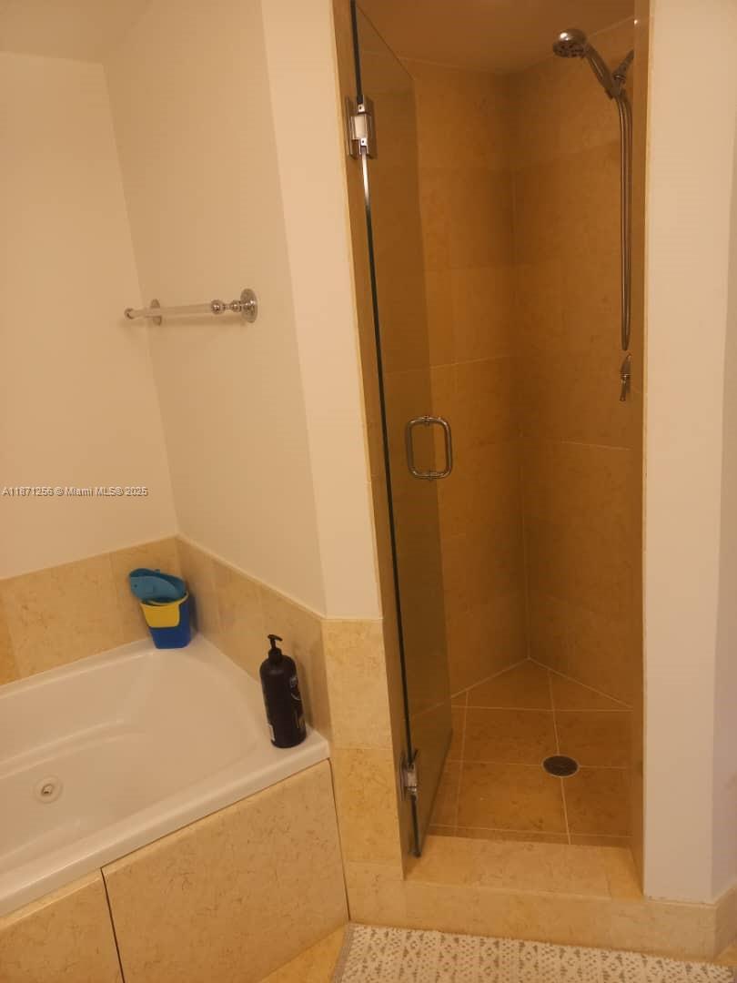 Photo of 20000 Country Club Dr  #1212, Aventura, Florida, 33180 - 