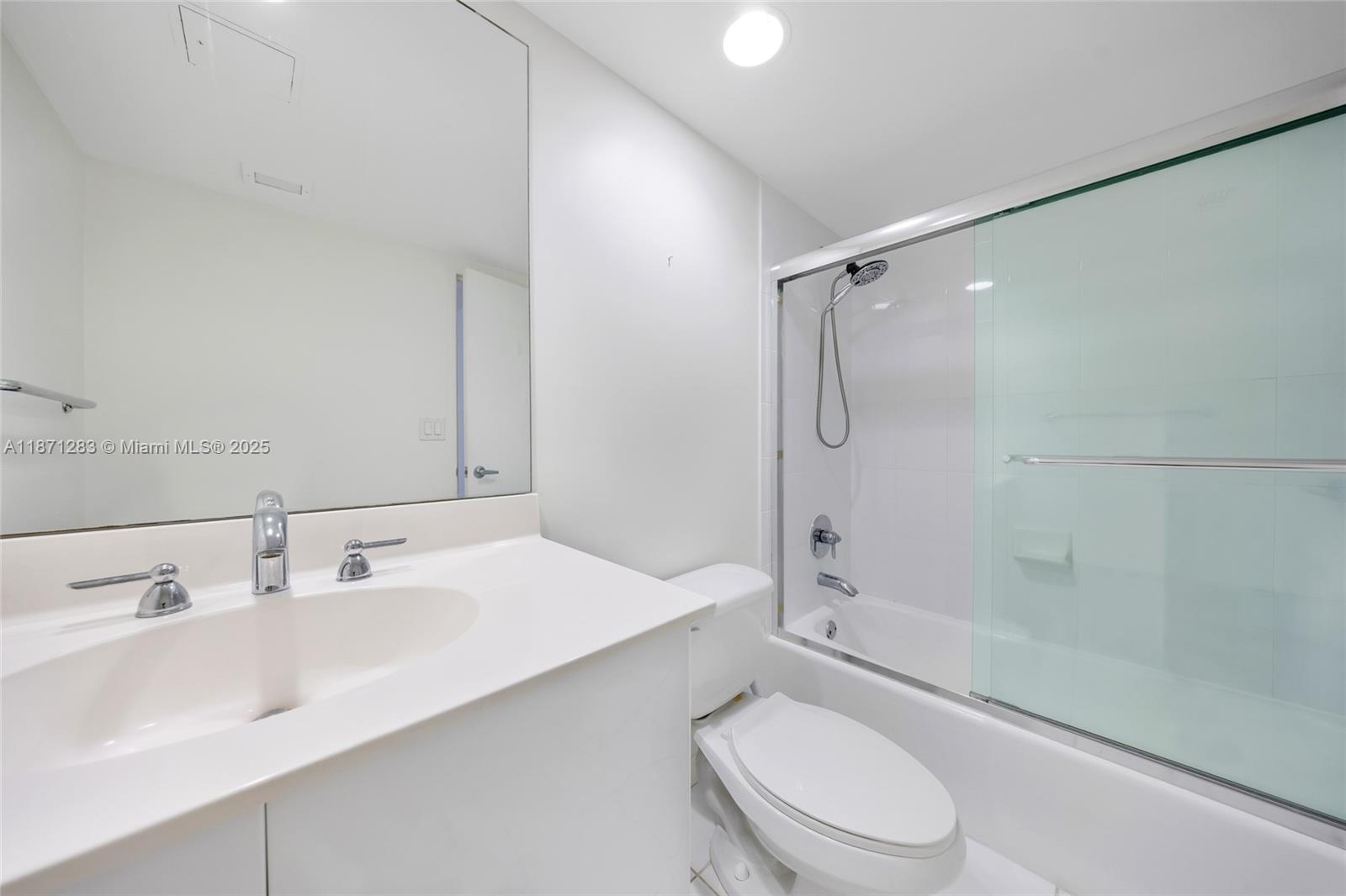 Photo of 3000 Ocean Dr  #814, Hollywood, Florida, 33019 - 
