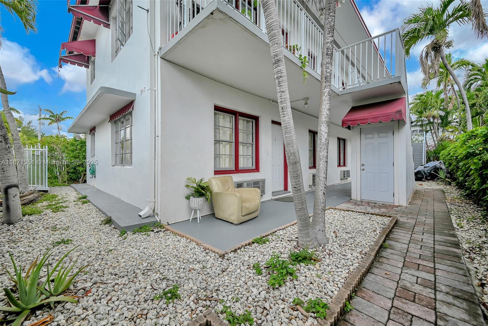 See details / sq. ft. $ 2025-09-03 0 Photo