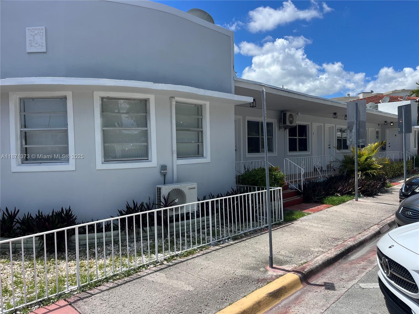 See details / sq. ft. $ 2025-09-03 0 Photo