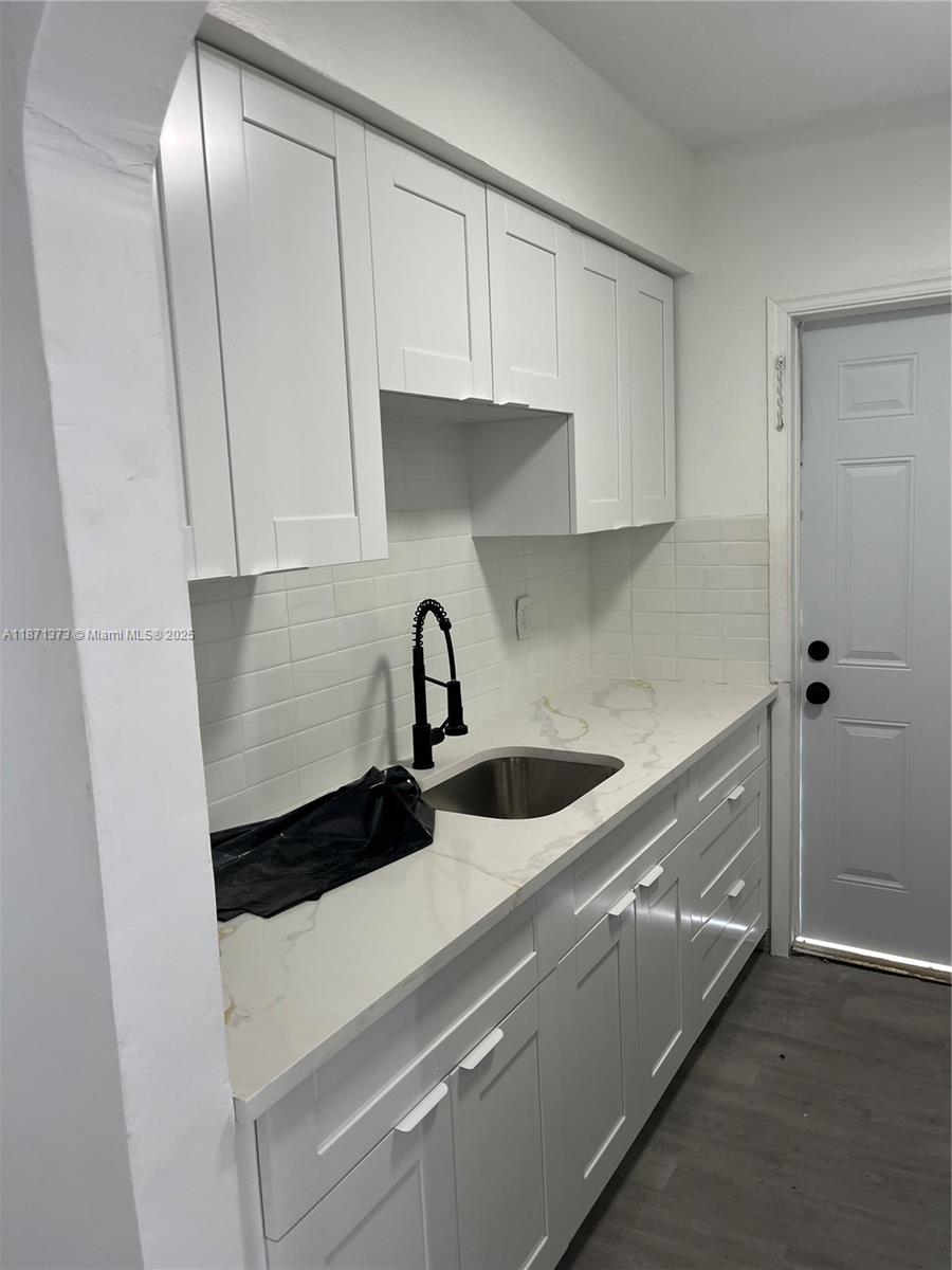 See details / sq. ft. $ 2025-09-03 0 Photo