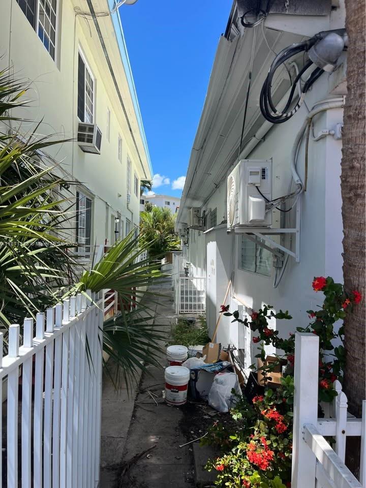 See details / sq. ft. $ 2025-09-03 0 Photo