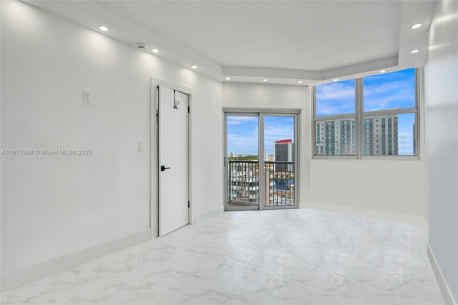 11L 1 / 2 870 sq. ft. $ 2025-09-03 0 Photo
