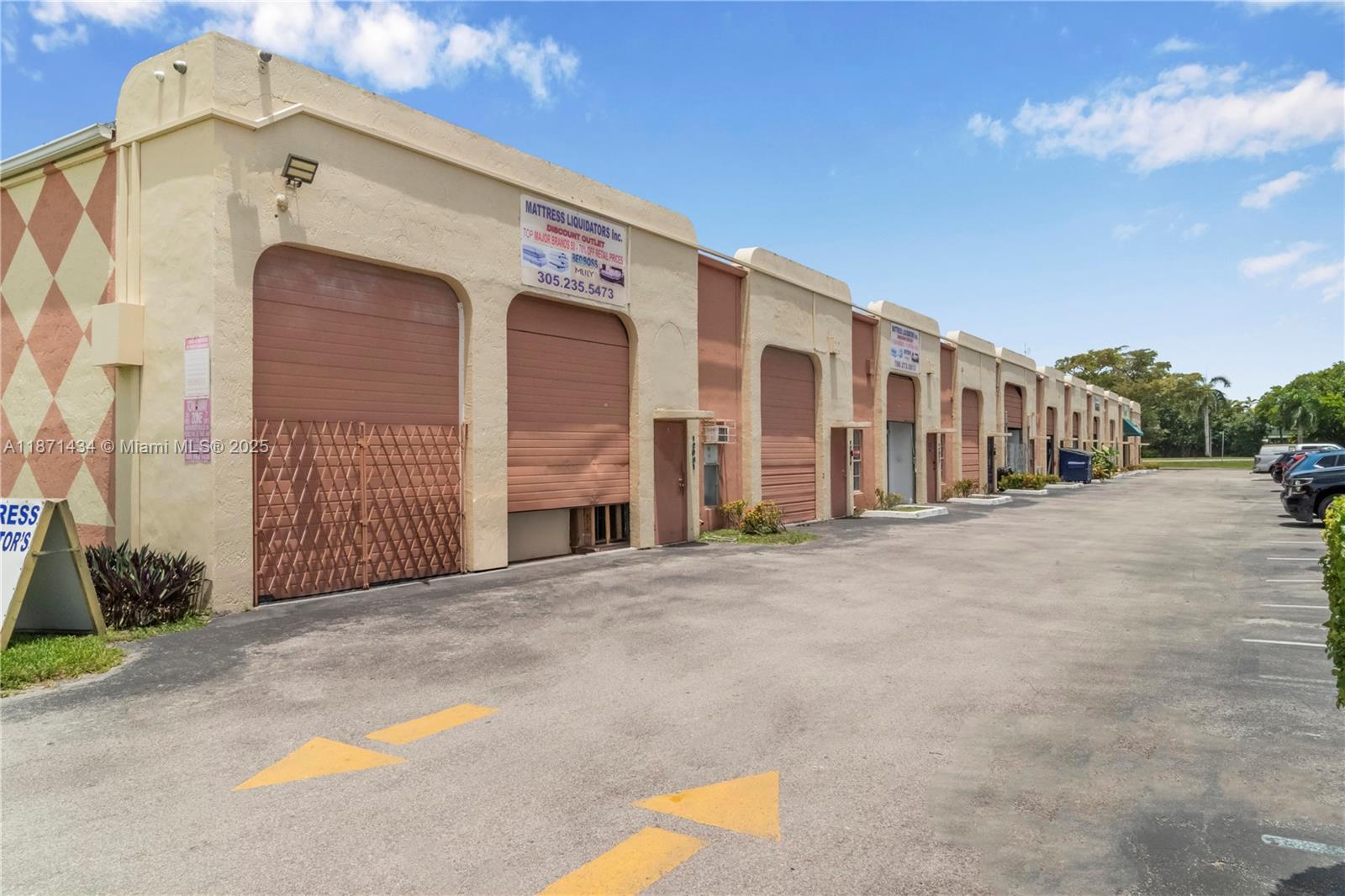 See details / sq. ft. $ 2025-09-03 0 Photo