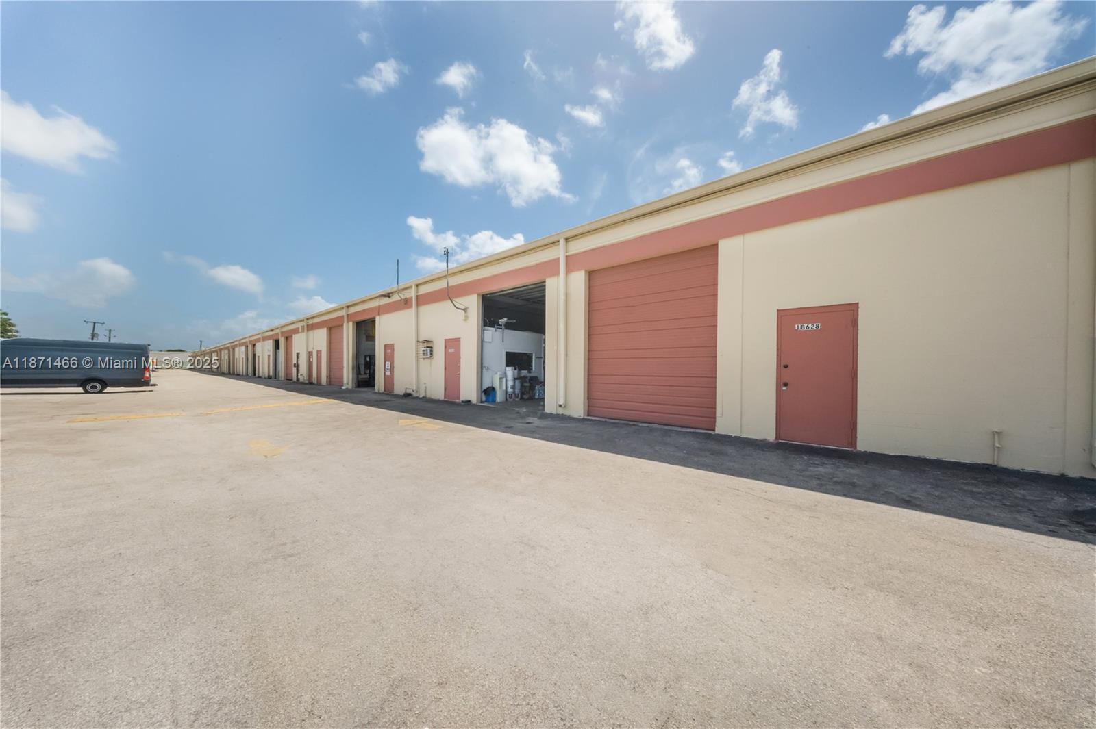 See details / sq. ft. $ 2025-09-03 0 Photo