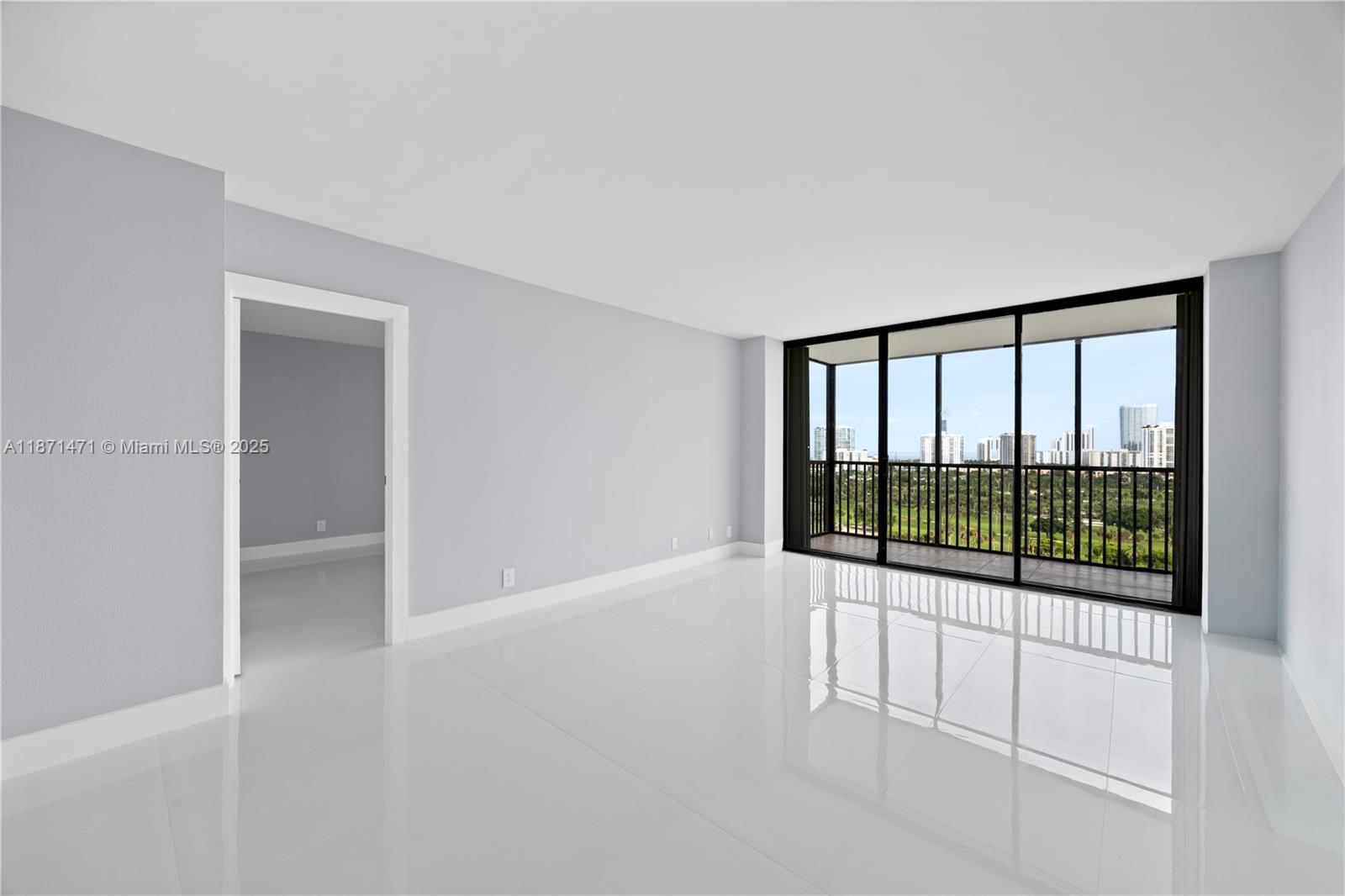Photo of 20335 Country Club Dr  #1905, Aventura, Florida, 33180 - 
