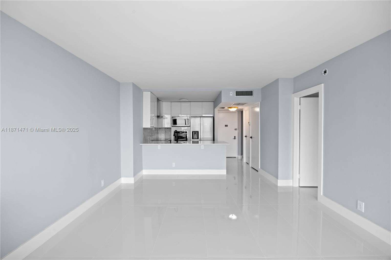 Photo of 20335 Country Club Dr #1905, Aventura, Florida, 33180 -