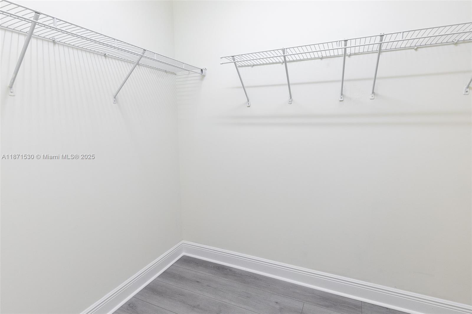  6 / 4 2501 sq. ft. $ 2025-09-03 0 Photo