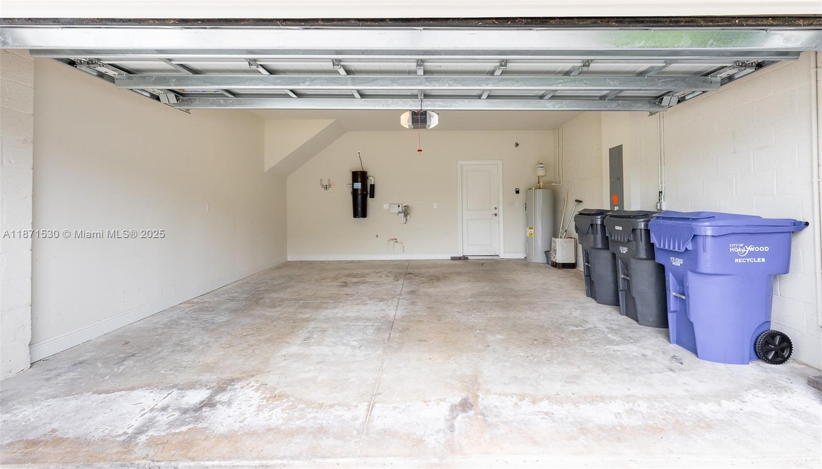  6 / 4 2501 sq. ft. $ 2025-09-03 0 Photo