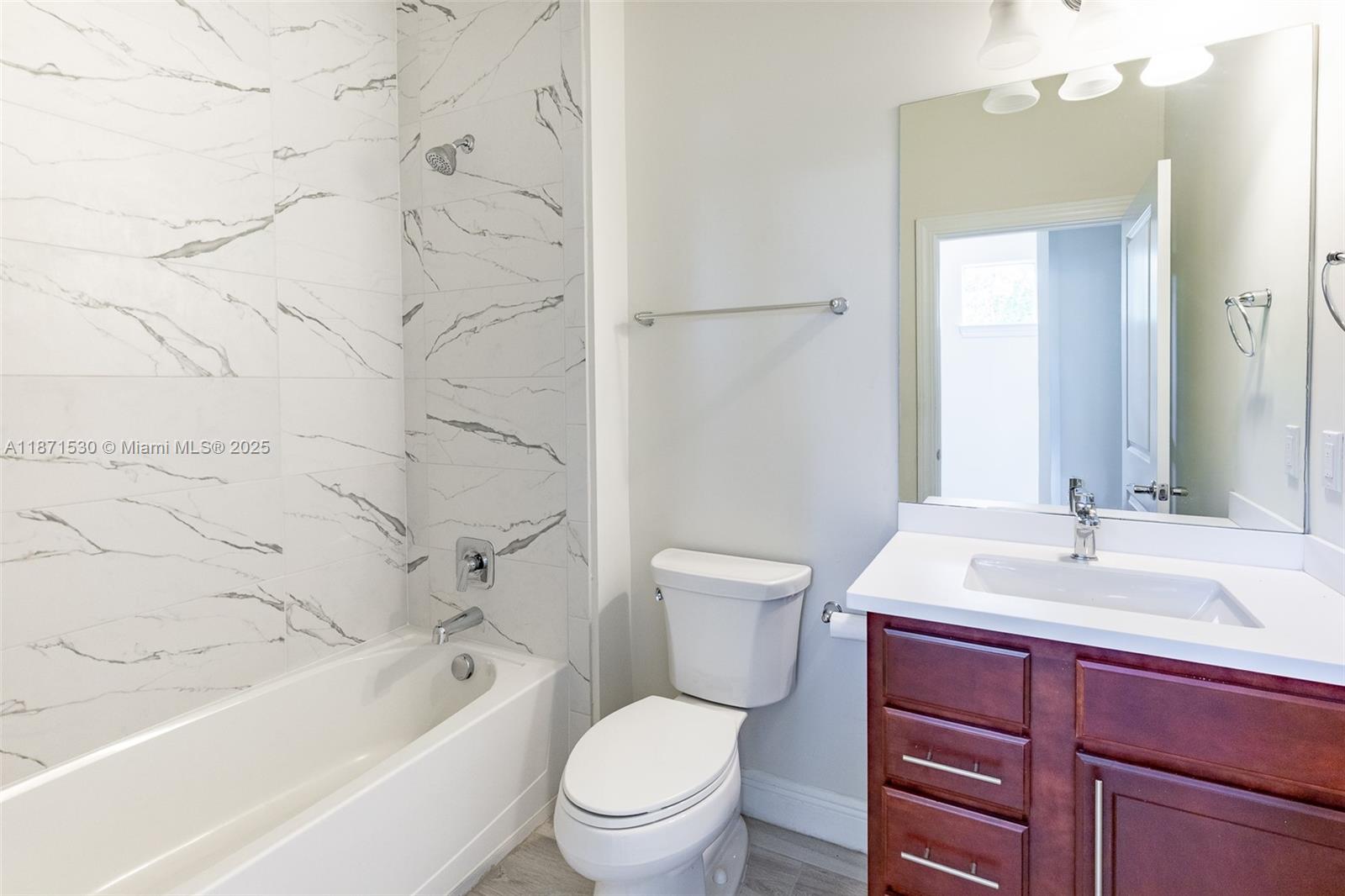  6 / 4 2501 sq. ft. $ 2025-09-03 0 Photo