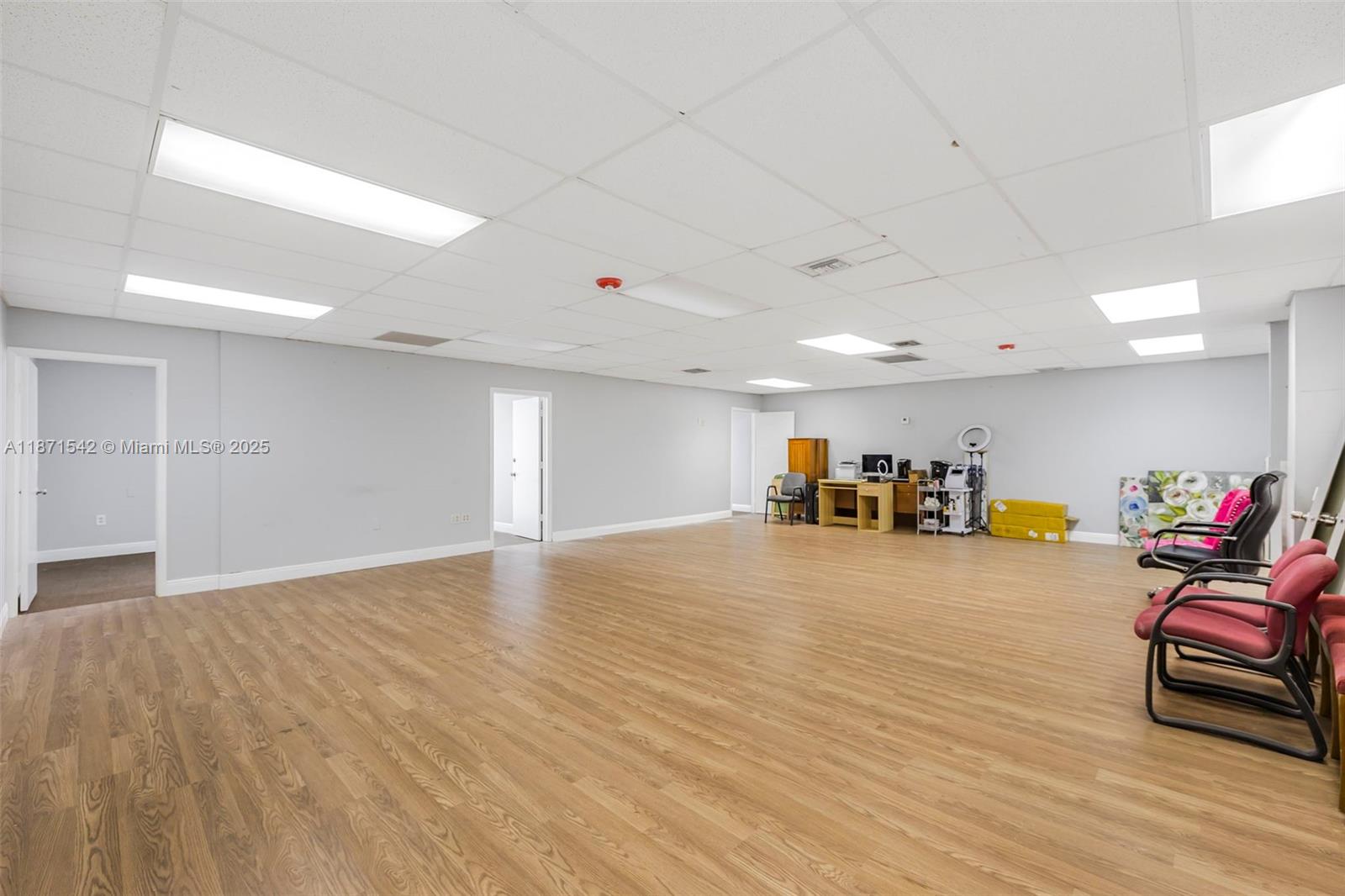 See details / sq. ft. $ 2025-09-03 0 Photo