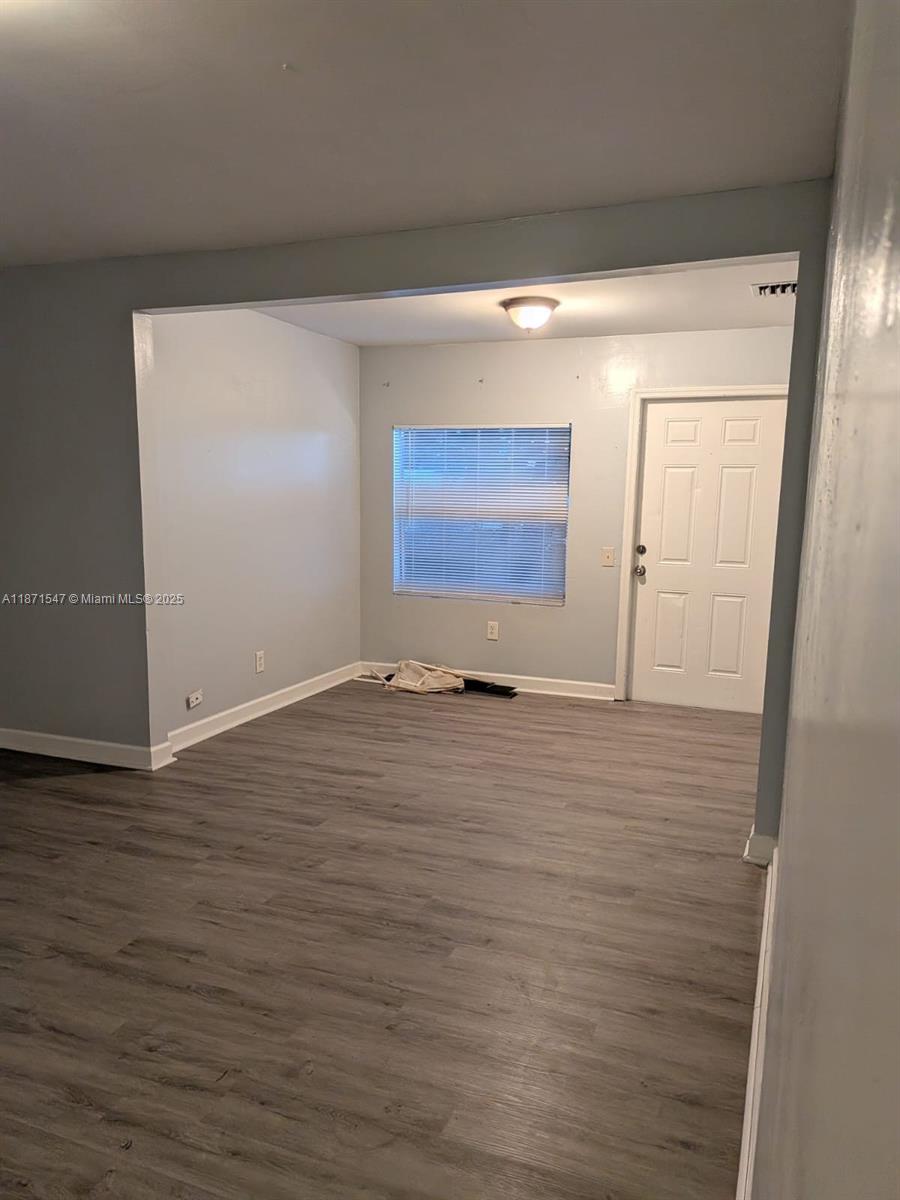   /  1274 sq. ft. $ 2025-09-03 0 Photo