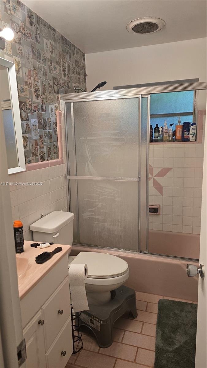 Ver detalles 5420 3 / 2 1456 sq. ft. $ 2025-09-03 0 foto