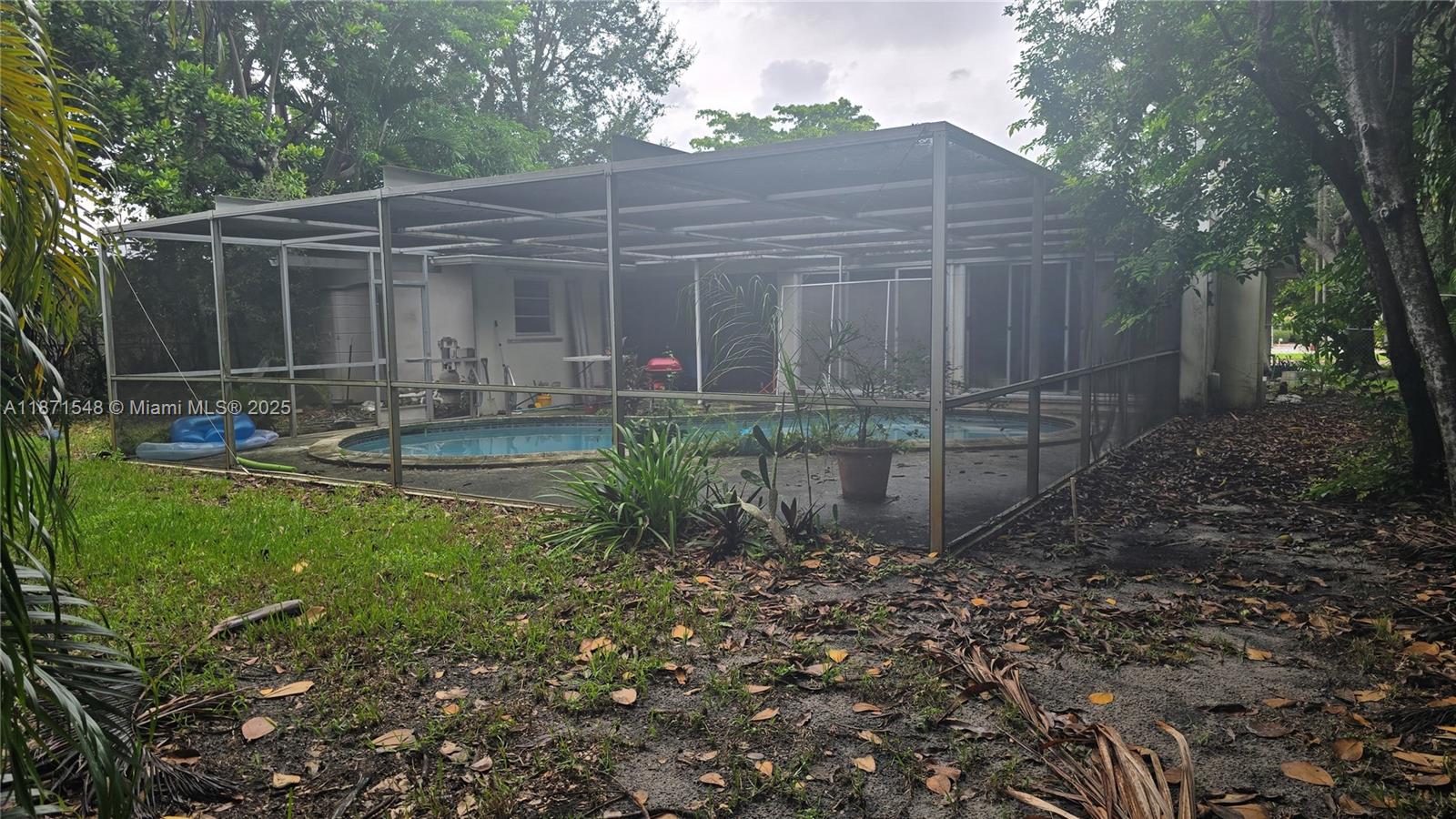 Ver detalles 5420 3 / 2 1456 sq. ft. $ 2025-09-03 0 foto