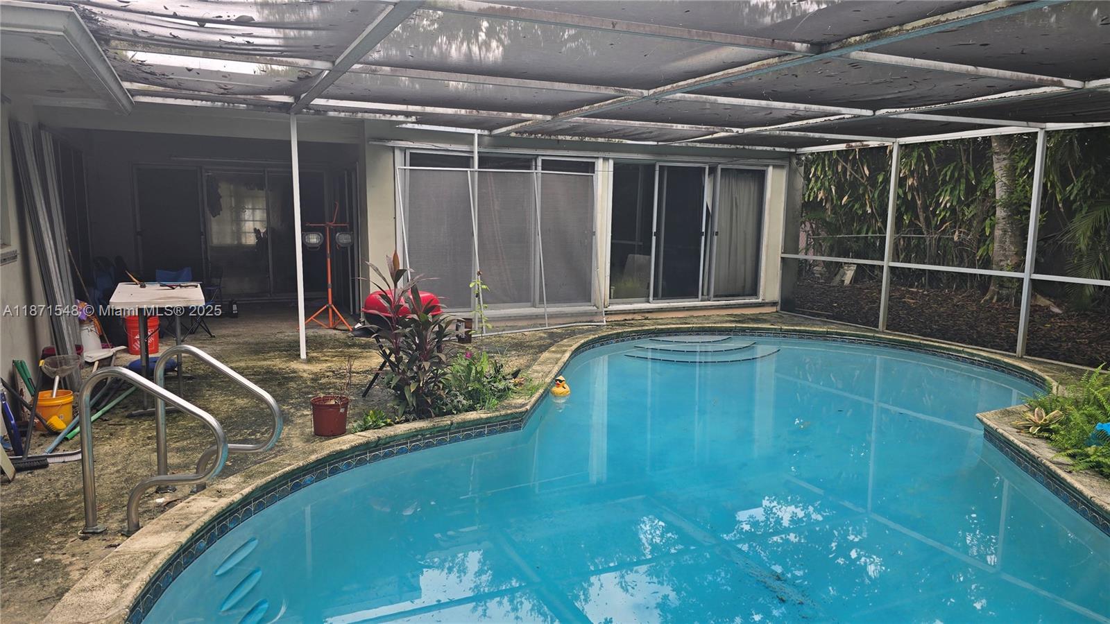 Ver detalles 5420 3 / 2 1456 sq. ft. $ 2025-09-03 0 foto