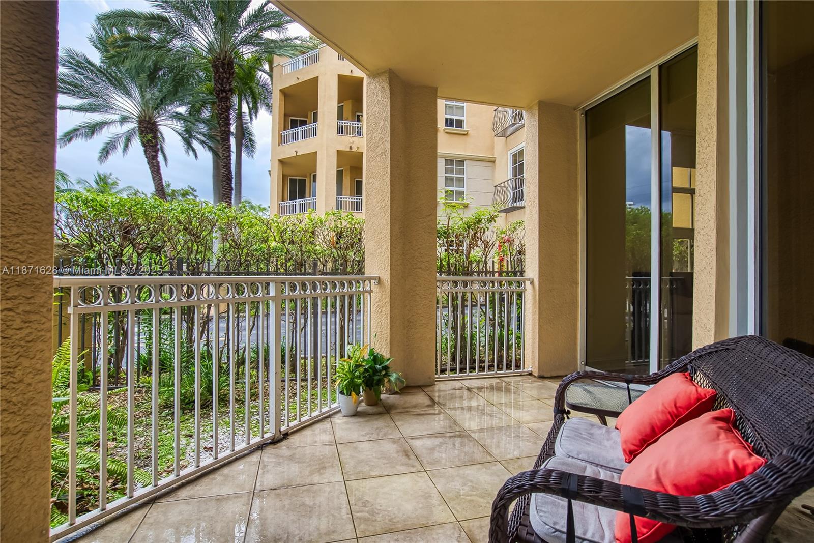 Photo of 3001 185th St  #135, Aventura, Florida, 33180 - 