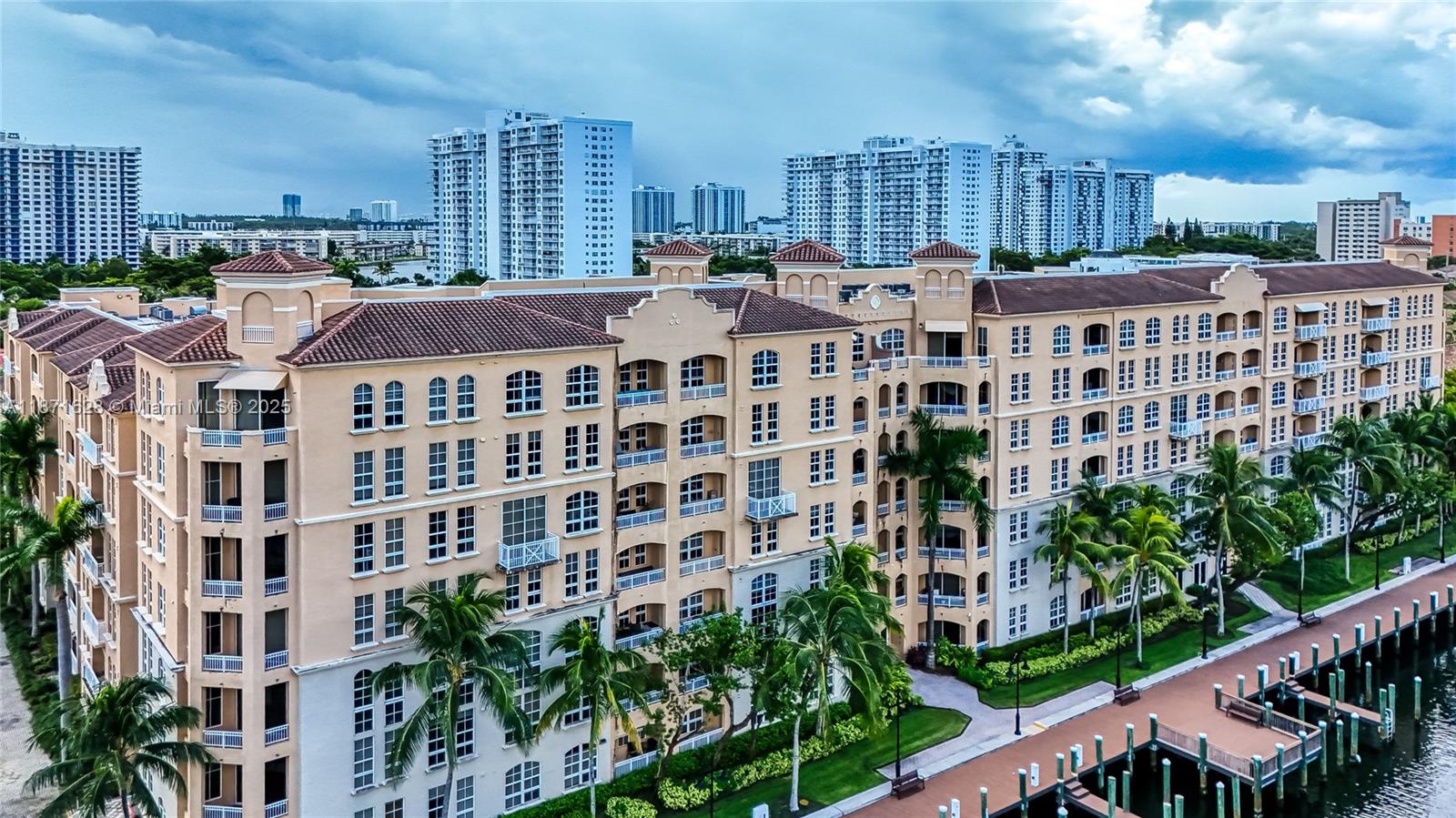 Photo of 3001 185th St  #135, Aventura, Florida, 33180 - 