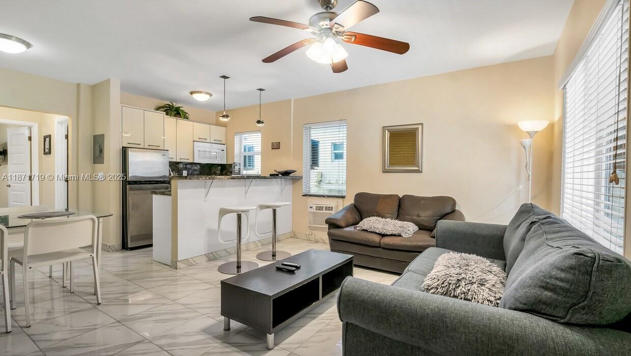 See details / sq. ft. $ 2025-09-03 0 Photo