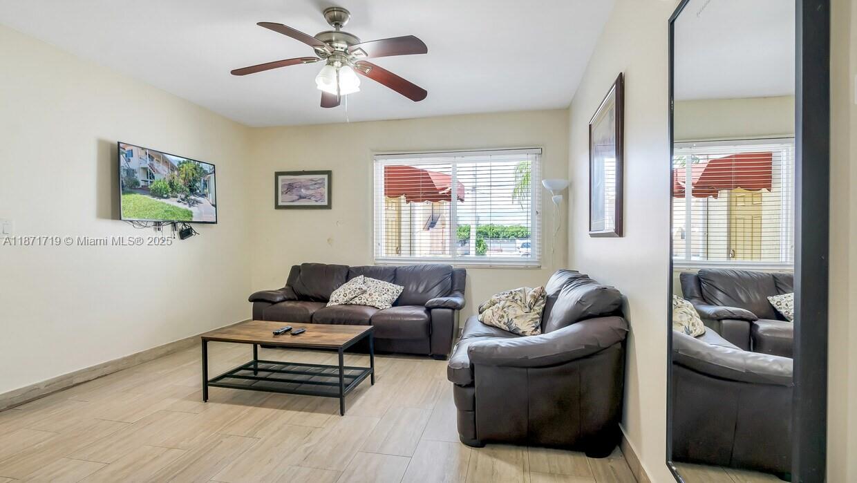 See details / sq. ft. $ 2025-09-03 0 Photo
