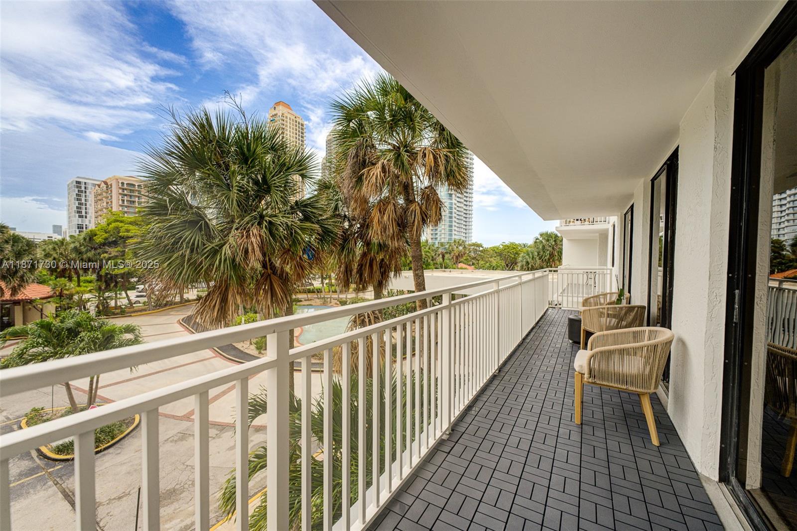 See details 312 2 / 2 1294 sq. ft. $ 2025-09-03 0 Photo