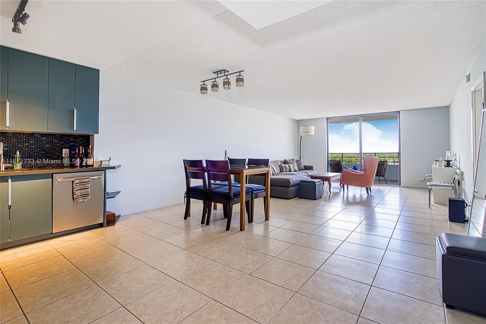 Photo of 2500 Parkview Dr  #911, Hallandale Beach, Florida, 33009 - 