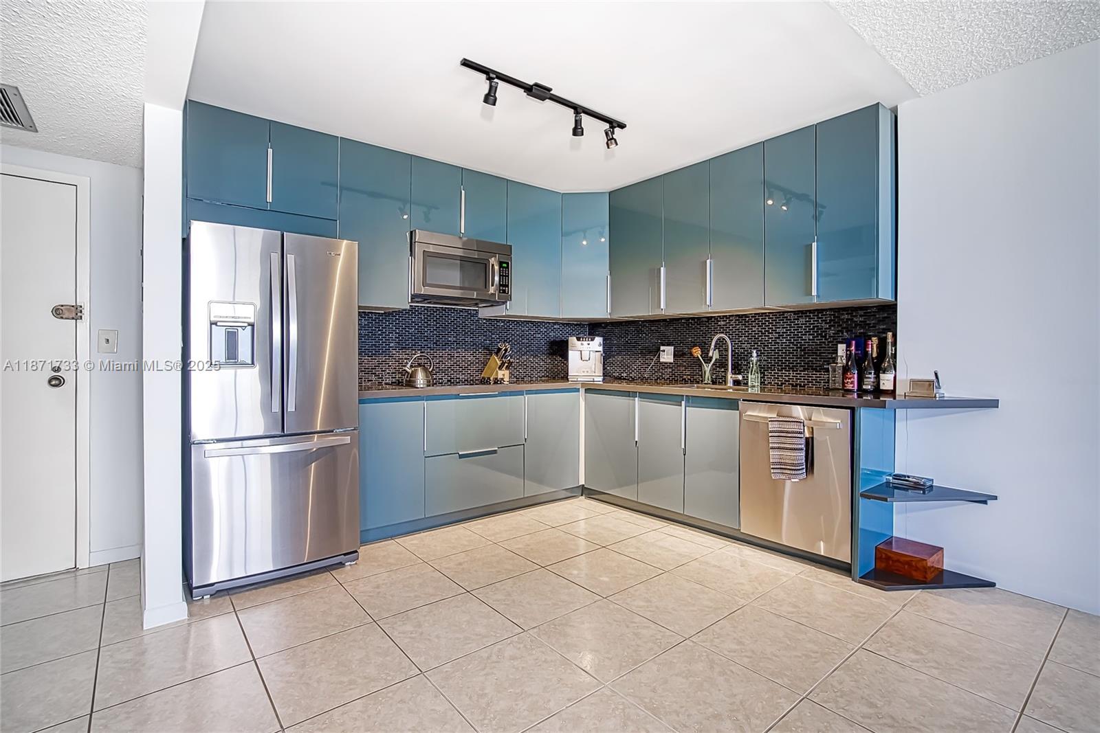 Photo of 2500 Parkview Dr  #911, Hallandale Beach, Florida, 33009 - 