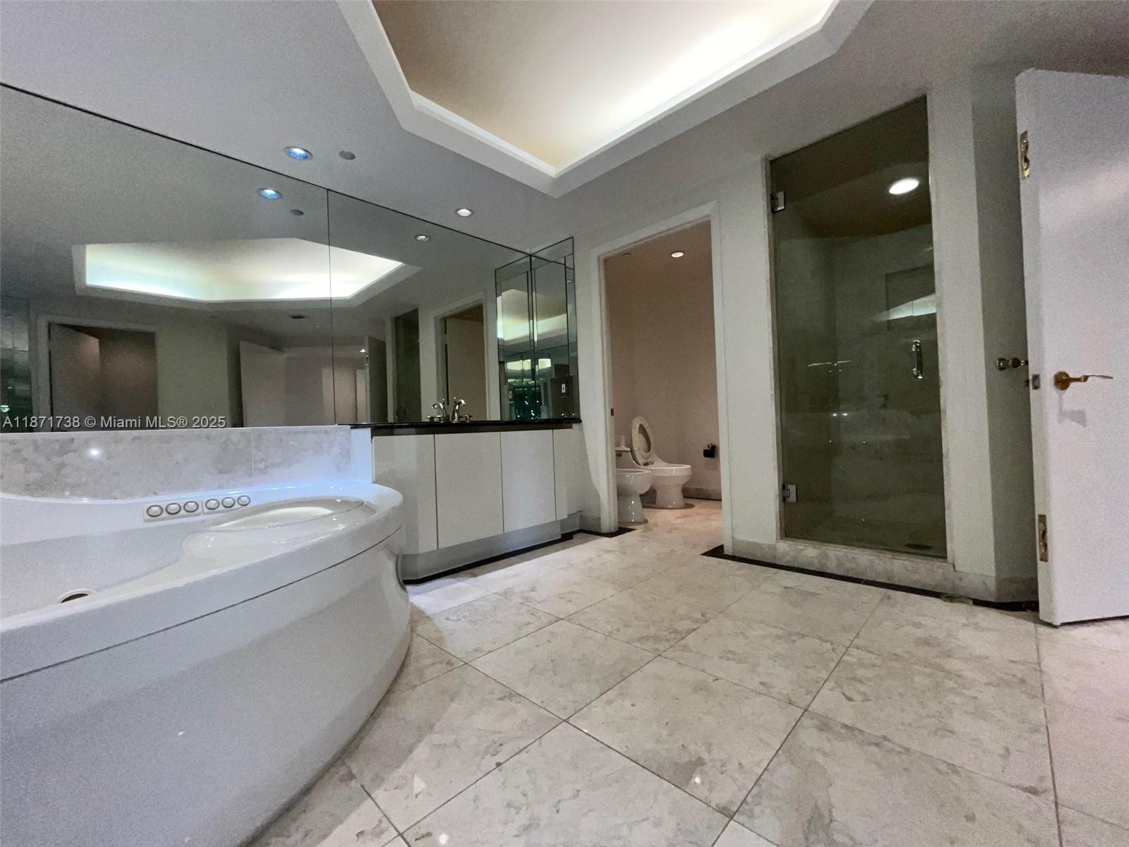 1503 2 / 3 2800 sq. ft. $ 2025-09-03 0 foto