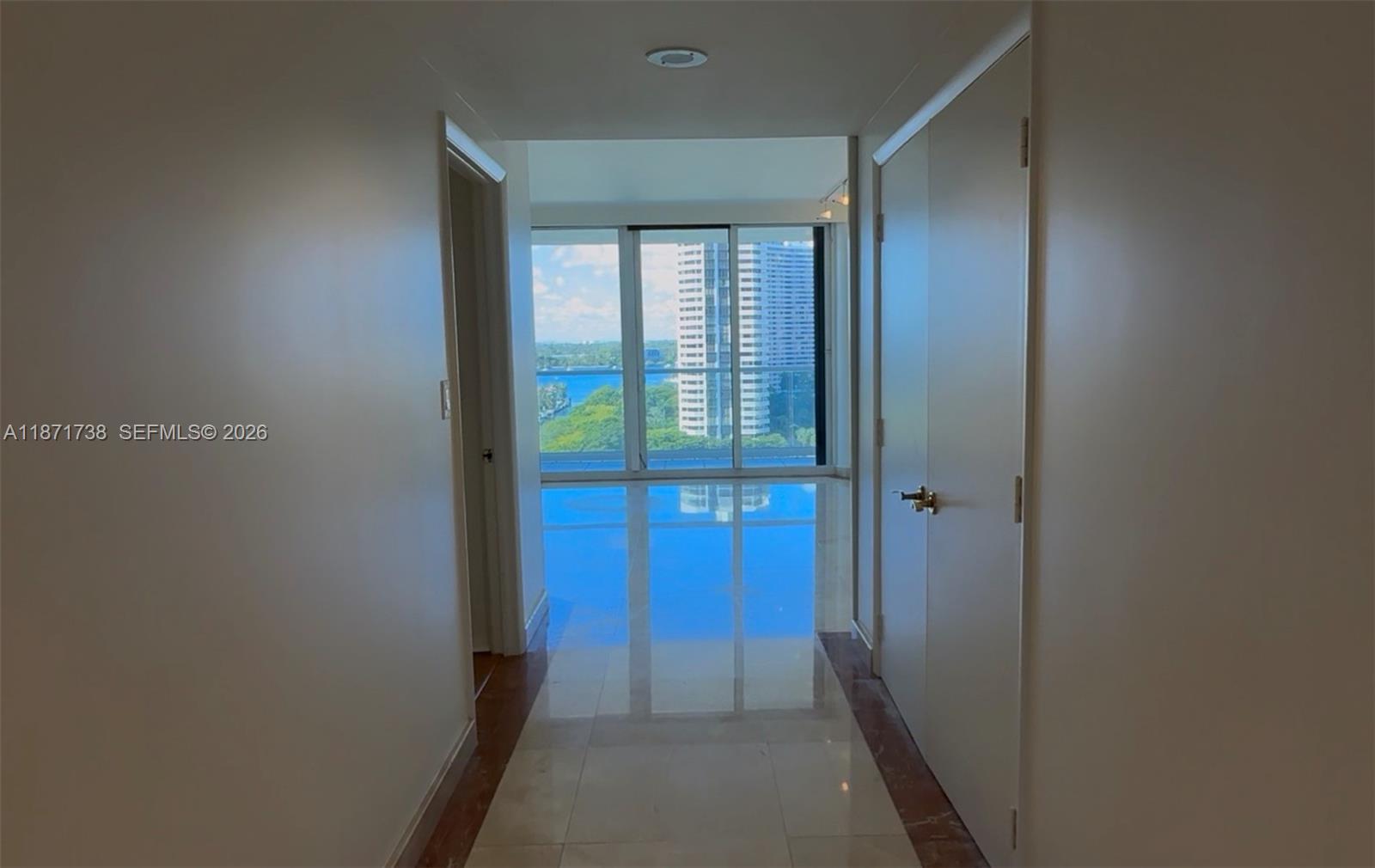 See details 1503 3 / 3 2800 sq. ft. $ 2025-10-03 0 Photo