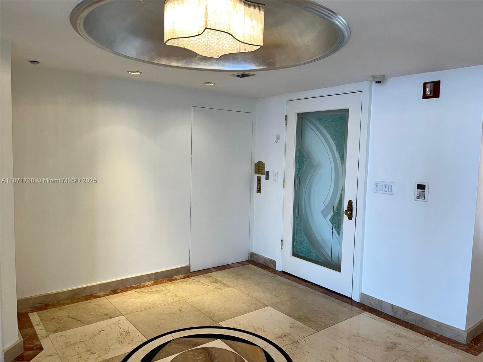 1503 2 / 3 2800 sq. ft. $ 2025-09-03 0 foto