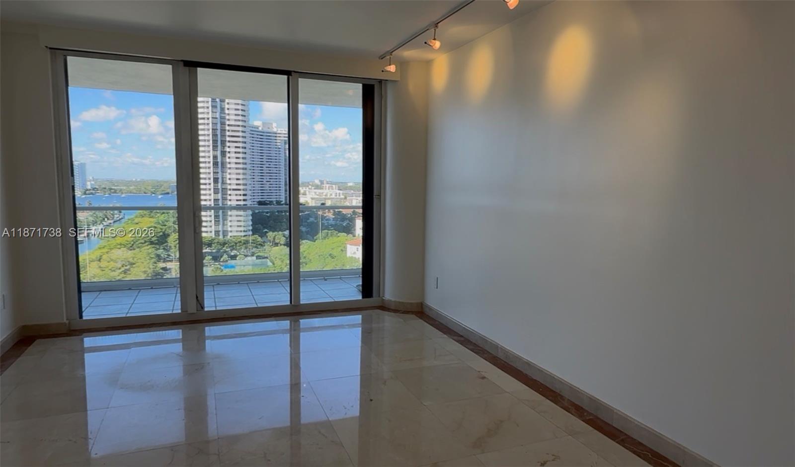 See details 1503 3 / 3 2800 sq. ft. $ 2025-10-03 0 Photo