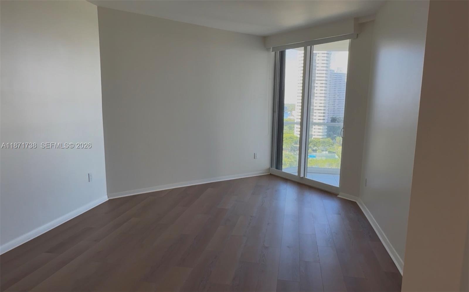 See details 1503 3 / 3 2800 sq. ft. $ 2025-10-03 0 Photo