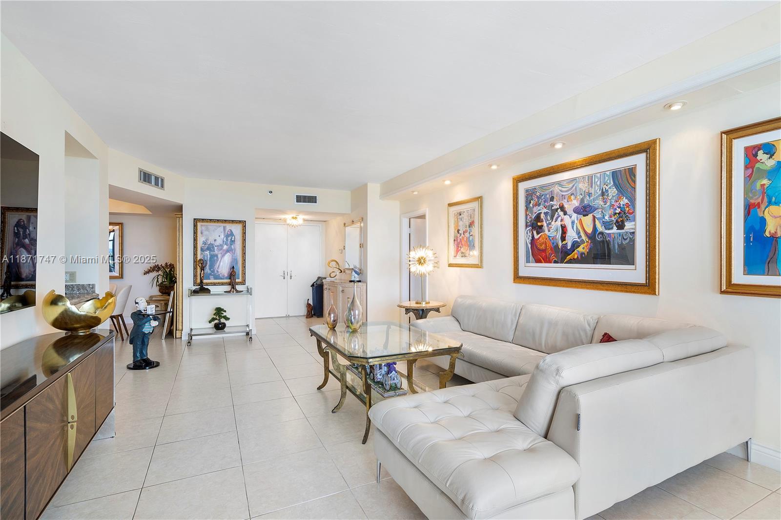 Photo of 20281 Country Club Dr  #604, Aventura, Florida, 33180 - 